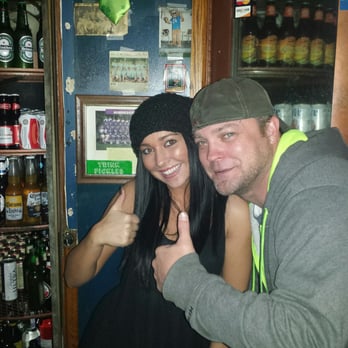 Boozer's Sports Bar - a man and a woman giving a thumbs up - Sports Bars Near Me - Avoca, Pennsylvania Boozer's Sports Bar - a man and a woman giving a thumbs up - Sports Bars Near Me - Avoca, Pennsylvania