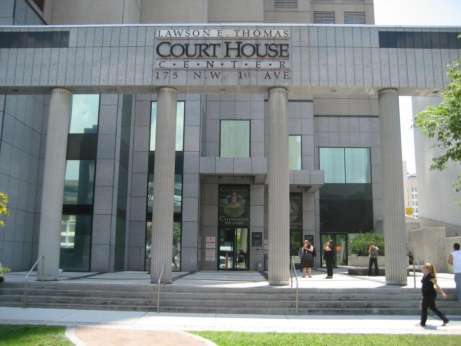 The Law Offices of Robert J Hanreck - divorce attorney in Miami, FL