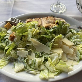Toscanova - Cesar Salad w/Grille Chicken - Italian Near Me - Los Angeles, California Toscanova - Cesar Salad w/Grille Chicken - Italian Near Me - Los Angeles, California