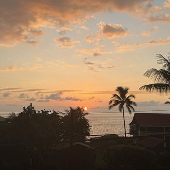 WorldMark Kona - Sunset view from the 4th floor stairs - Resorts Near Me - Kailua Kona, Hawaii