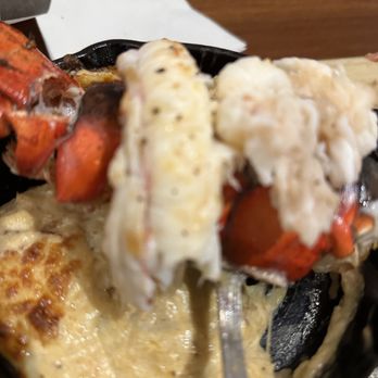 Phillips Seafood - Seafood Near Me - Baltimore, Maryland