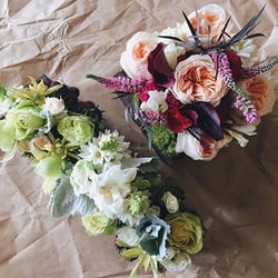 Olive & Cocoa - Expertly arranged centerpieces