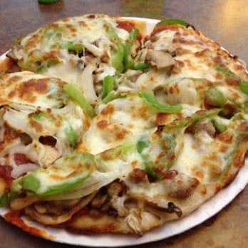 Richards Pizza - 8 inch Deluxe--doesn't it look like LaRosa's? - Pizza Near Me - Trenton, Ohio