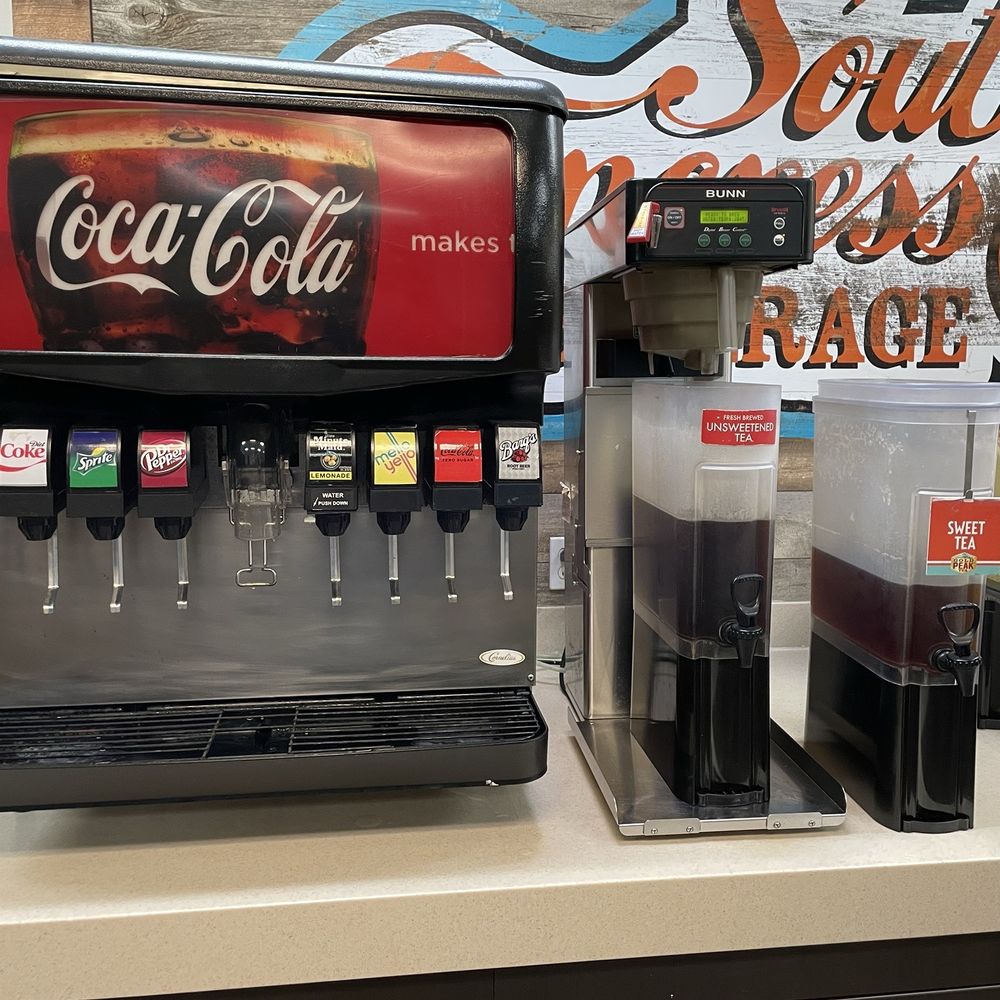 Schlotzsky's - Clean fountain soda dispenser and tea dispenser at Schlotzsky's - Delis Near Me - Madison, Alabama