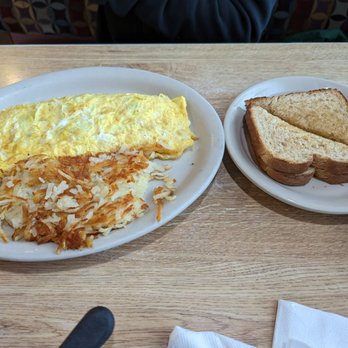 Pioneer Restaurant - Omelette and hash browns - Diners Near Me - Arlington, Texas Pioneer Restaurant - Omelette and hash browns - Diners Near Me - Arlington, Texas
