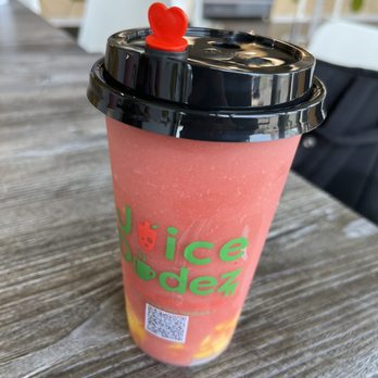 Juice Dudez - Watermelon strawberry juice with mango chunks - Juice Bars & Smoothies Near Me - Ottawa, Ontario Juice Dudez - Watermelon strawberry juice with mango chunks - Juice Bars & Smoothies Near Me - Ottawa, Ontario
