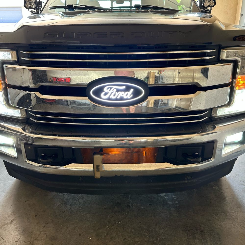 Kirby's Radiator Services - See drivers side headlight is off, see raptor 3 lights are now zip tied behind the bumper ! Duh ! People just don't care about other people! - Auto Repair Near Me - Fort Worth, Texas