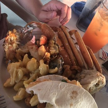 Fish Bones Restaurant - Seafood Near Me - Virginia Beach, Virginia