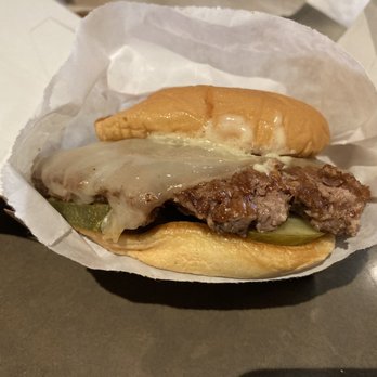 Shake Shack - Single Golden State Burger - Burgers Near Me - San Francisco, California