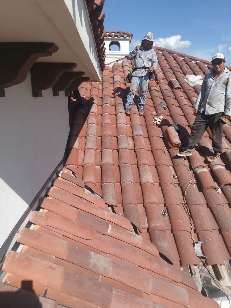 Slide of Ventov Roofing