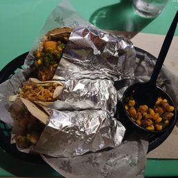 Crab cake taco a little salty...fish taco & veggie taco was good.