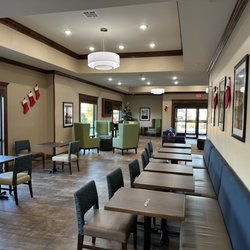 Comfort Suites West Monroe near Ike Hamilton Expo Center - Breakfast Seating