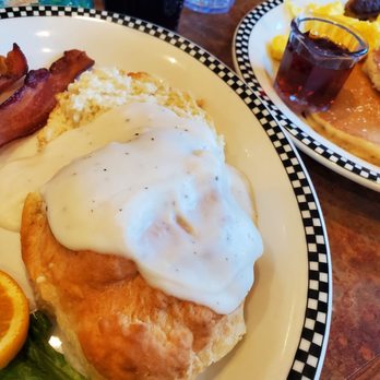 Black Bear Diner American Fork - Biscuits and gravy - American Near Me - American Fork, Utah Black Bear Diner American Fork - Biscuits and gravy - American Near Me - American Fork, Utah