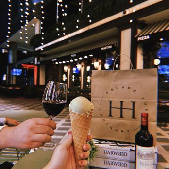 Poco Fiasco - a person holding an ice cream cone - Pizza Near Me - Dallas, Texas Poco Fiasco - a person holding an ice cream cone - Pizza Near Me - Dallas, Texas