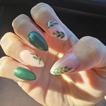 Lavish Nails Salon - Nail Salons Near Me - Martinez, California