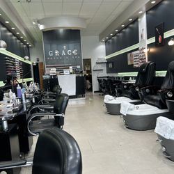 Grace's Nails & Spa - Inside
