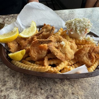 Capt'n Con's Fish House - Fried shrimp - Seafood Near Me - Bokeelia, Florida