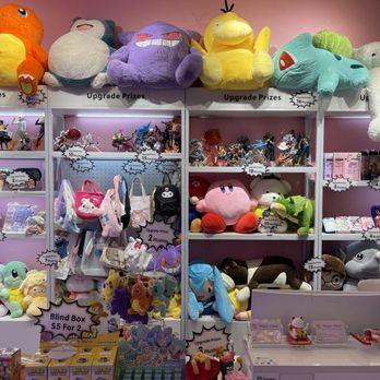 Magic Claw - Larger prize upgrade if you trade in 2, 7, 10, 13, or 16 small plushies - Toy Stores Near Me - Las Vegas, Nevada