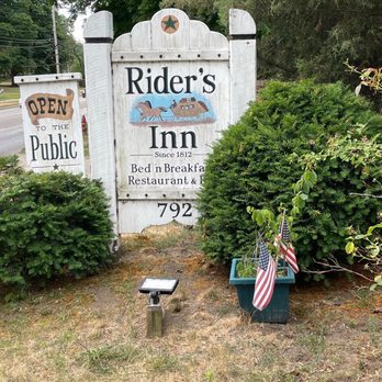 Rider's Inn - Rider's Inn and Tavern - Bed & Breakfast Near Me - Painesville, Ohio Rider's Inn - Rider's Inn and Tavern - Bed & Breakfast Near Me - Painesville, Ohio