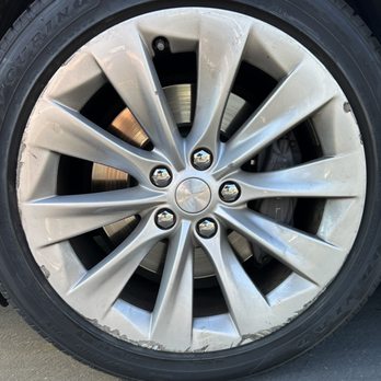 Steve's Mobile Wheel Repair - Before - Wheel & Rim Repair Near Me