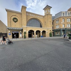 Hogwarts Express Hogsmeade Station - Train Station