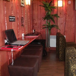 french coffee shop - Accès Wi-Fi gratuit  -  PC et imprimante à disposition