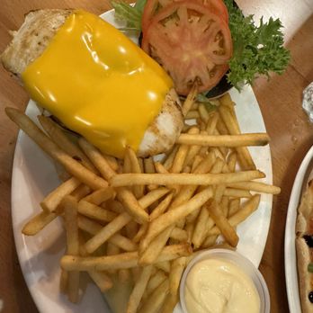 The Vierling - Grilled chicken - American Near Me - Marquette, Michigan