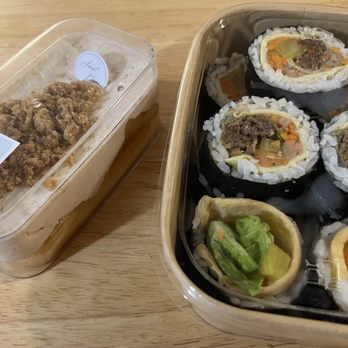 Seoul Drop - Apple crumble tiramisu, beef Bulgolgi kimbap - Korean Near Me - Rochester, New York