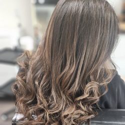Salon Mood - Hair by @htxbeautybar