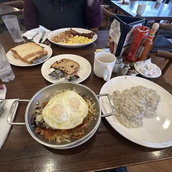 Kappy's American Grill - Skirt Steak Skillet* - Breakfast & Brunch Near Me - Morton Grove, Illinois