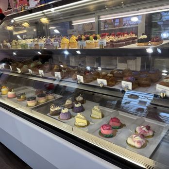 Desseire - Bakeries Near Me - Houston, Texas