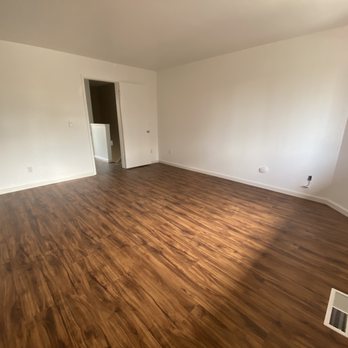 Lopez Floors - Master bedroom - Flooring Near Me - fairfield, California