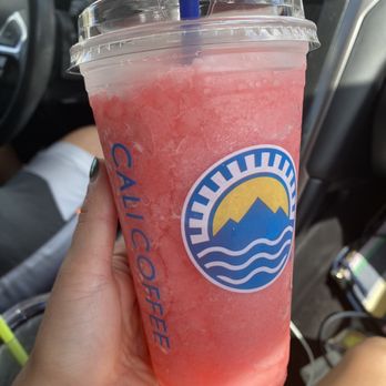 CALI COFFEE - Frozen green tea with strawberry and passion fruit - Coffee & Tea Near Me - Davie, Florida