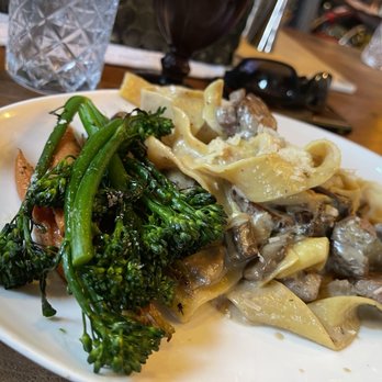 West Side Tavern - Beef Stroganoff - Gastropubs Near Me - Longmont, Colorado West Side Tavern - Beef Stroganoff - Gastropubs Near Me - Longmont, Colorado