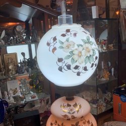 R Pickers Antique - Vintage table lamps