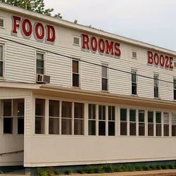 Bay Port Inn - Great food and atmosphere.