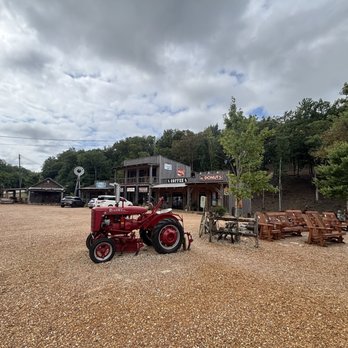 The Outpost - Property grounds - American Near Me - Savannah, Tennessee The Outpost - Property grounds - American Near Me - Savannah, Tennessee