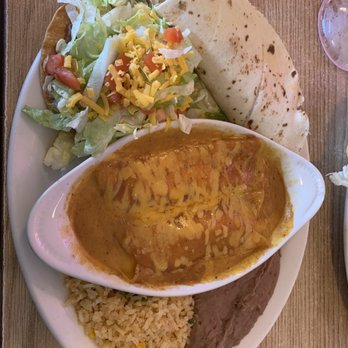 La Posada Mexican Restaurant - Chicken enchiladas plate - Mexican Near Me - Austin, Texas La Posada Mexican Restaurant - Chicken enchiladas plate - Mexican Near Me - Austin, Texas