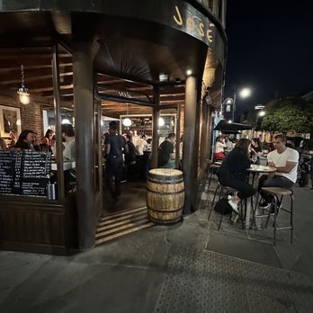 José - The atmosphere is amazing - Spanish Near Me - London, XGL José - The atmosphere is amazing - Spanish Near Me - London, XGL