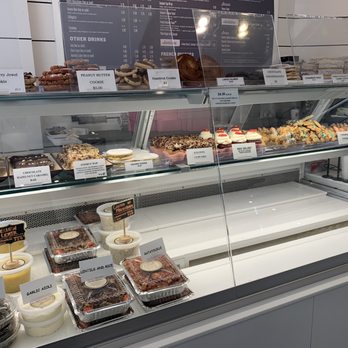 Eclairons - The display - Desserts Near Me - Arlington, Virginia