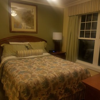 Regal Vistas - Guest bedroom - Vacation Rentals Near Me - Massanutten, Virginia Regal Vistas - Guest bedroom - Vacation Rentals Near Me - Massanutten, Virginia