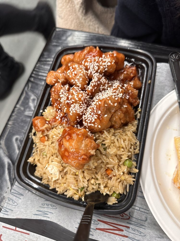 MUNCH STREET FOOD Updated October 2024 1376 Coney Island Ave