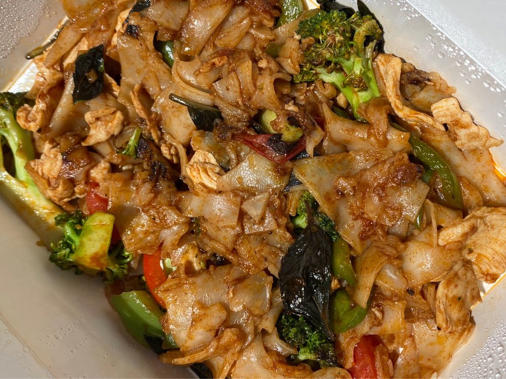 Toomies Thai Cuisine