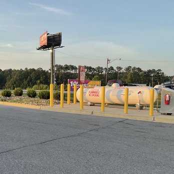 Love's Travel Stop - Gas Stations Near Me - Heflin, Alabama Love's Travel Stop - Gas Stations Near Me - Heflin, Alabama