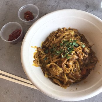 Foo Dog Curry Traders - House Curry Noodles, Garlic Chili Paste, Kimchi Paste So delicious! - Vegan Near Me - Jacksonville, Florida