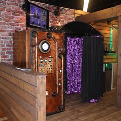 The Looking Glass Photo Booths - Our Vintage Time Machine Photo Booth At The Sheraton Grand Chicago,