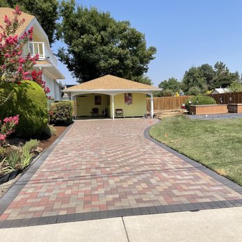 Onyx Landscape - paver driveway - Masonry/Concrete Near Me Onyx Landscape - paver driveway - Masonry/Concrete Near Me