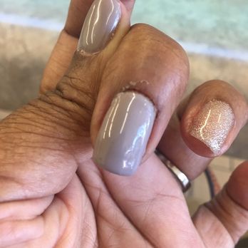 Phyllis Nails - See the blood in the crevice of my cut cuticle from her filing away gel that she applied to my skin! - Nail Salons Near Me - Sacramento, California