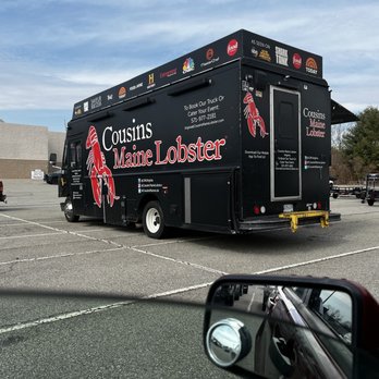 Cousins Maine Lobster - The food truck - Food Trucks Near Me - Waynesboro, Virginia Cousins Maine Lobster - The food truck - Food Trucks Near Me - Waynesboro, Virginia