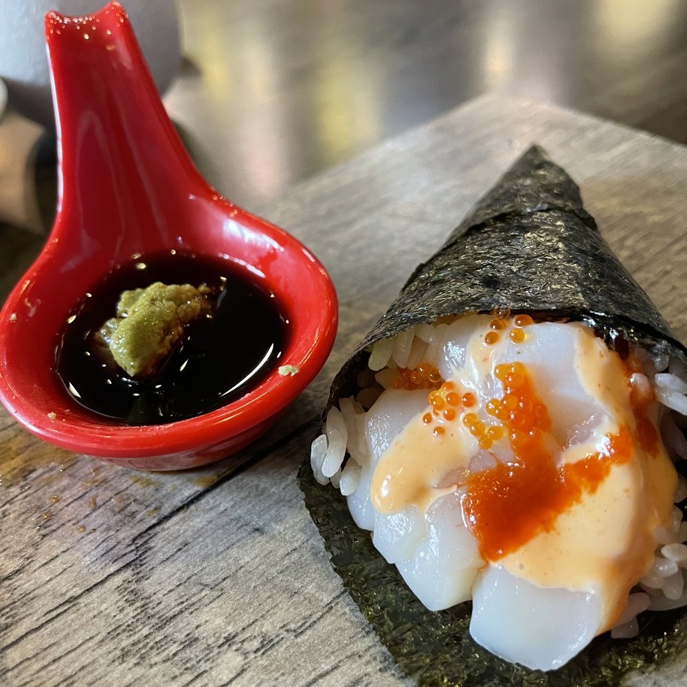 Hashi Gawa - Spicy scallops handroll - Japanese Near Me - Alameda, California Hashi Gawa - Spicy scallops handroll - Japanese Near Me - Alameda, California